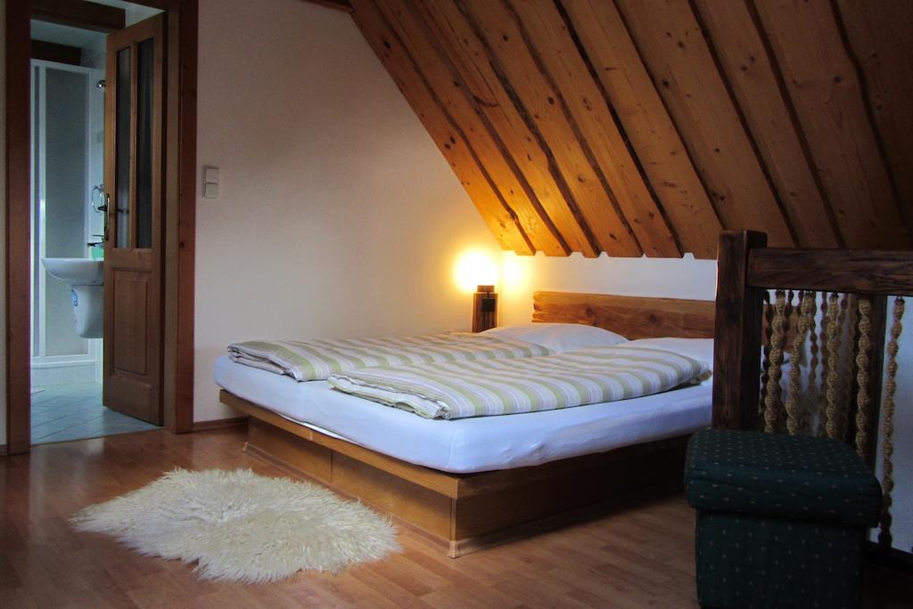 Chalupa Štrba Rum bild